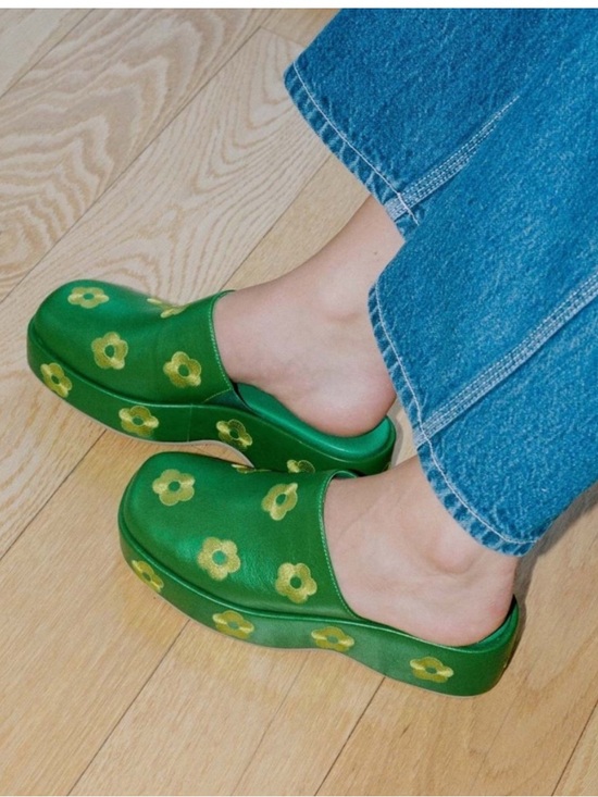 Lisa Says Gah Shoes - Lisa Says Gah Dakota Clogs / Green Daisy